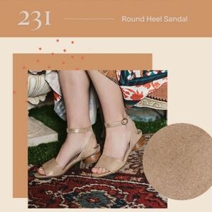 NWOB Antelope low heel shimmer leather sandals